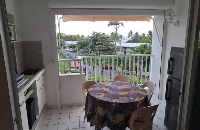 Studio cosy les pieds dans l'eau à l'autre bord