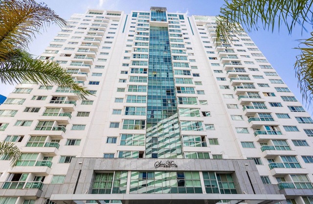 Studio em cond. c/Academia, Asa Norte SMZ407