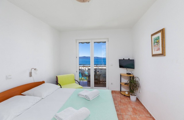 Studio flat near beach Drašnice, Makarska (AS-24869-b)