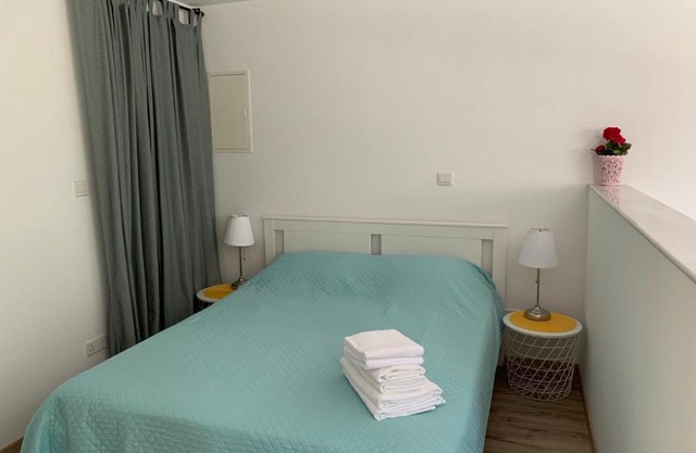 STUDIO in CAPTAINS HOUSE WITH A POOL