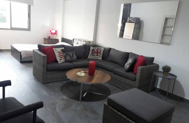 Studio In Dbayeh In A Prime Location, Wifi, 38sqm