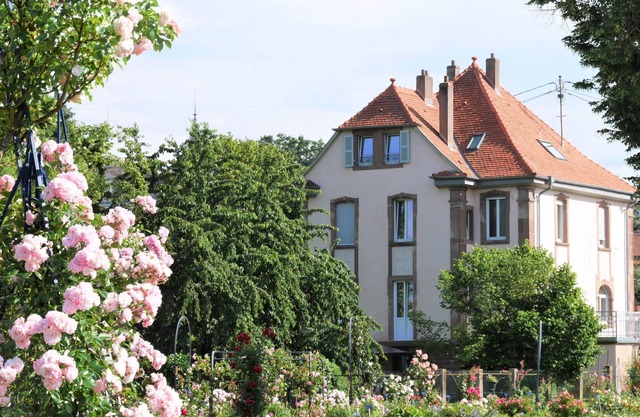 Studio in house with garden