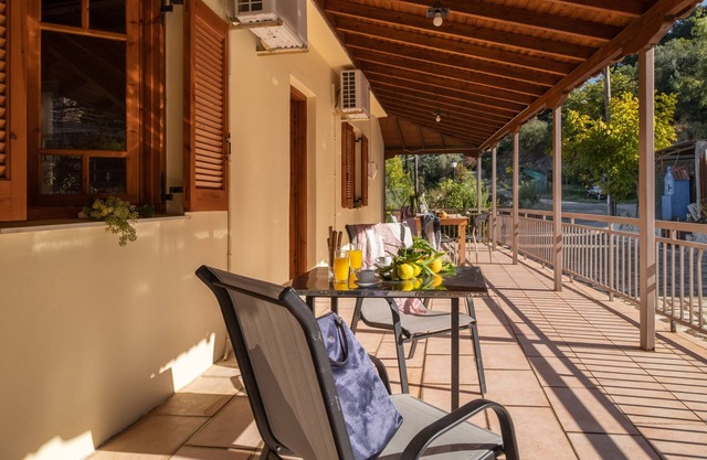 Studio "Krinos 1" with Mountain View, Garden & Wi-Fi