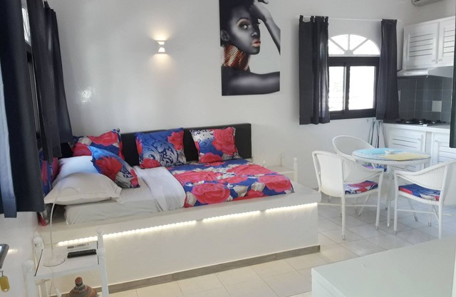Studio Lipstick residence Natangue 1 Saly.