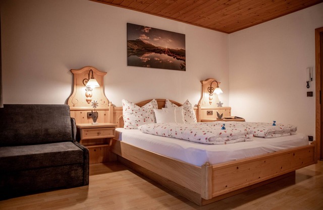 Studio 'Mösslhof Apartment Wiese' with Mountain View, Garden & Wi-Fi