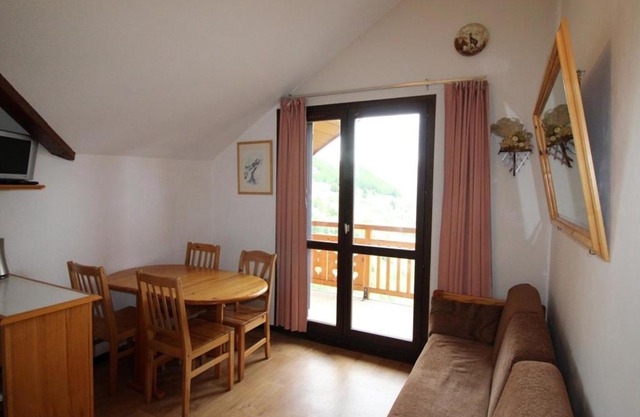 Studio mezzanine cabine - 5 pers, à 400m des pistes avec parking, animaux admis - FR-1-297-60