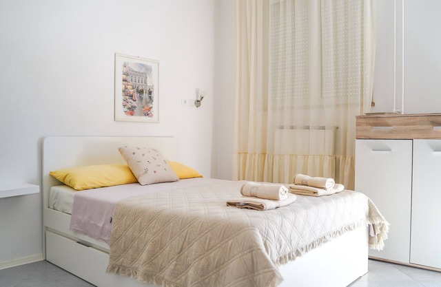 Studio Mia with free onsite parking in Izola