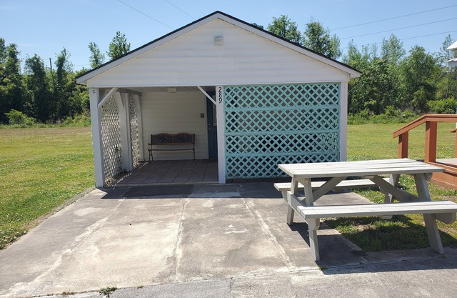 Studio-:Now Lower prices! Bring your boat for summer and fall fishing