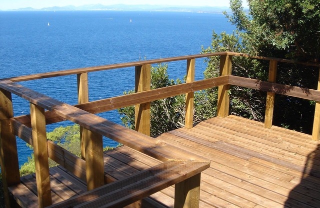 Studio on the Ile du Levant - superb sea view