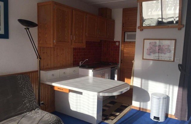 Studio pour 4/5 pers. avec balcon, accès pistes, casier à skis, parking, résidence avec ascenseur - FR-1-602-43