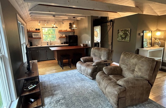 Studio Rental in Elkin, Yadkin Valley Wine Region
