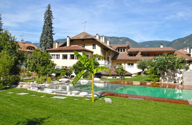 Studio "Riesling Kreuzweg" with Mountain View, Pool, Wi-Fi & Garden