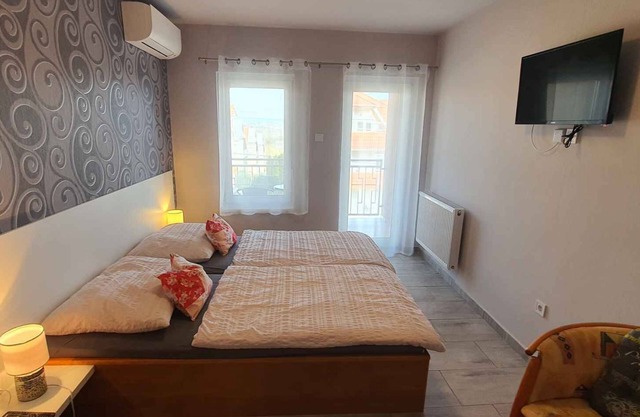 Studio with air conditioning and internet near the city center