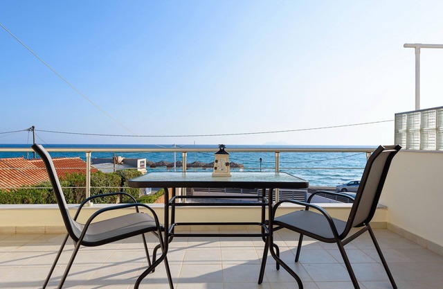 Studio with sea view