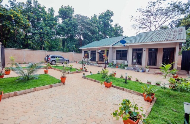Stunning 2-Bed Apartment in Moshi Town