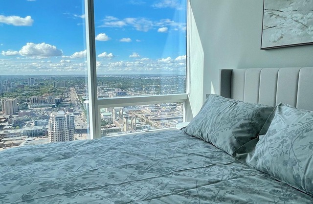 Stunning 37th Floor Unit Attached to JW Marriott