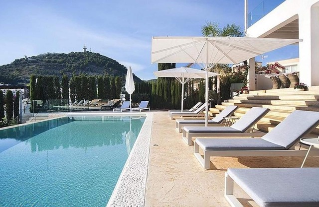 Stunning and luxurious villa