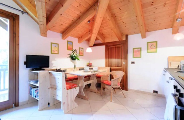 Stunning Apartment Close To village, Summer Sun And Winter Ski