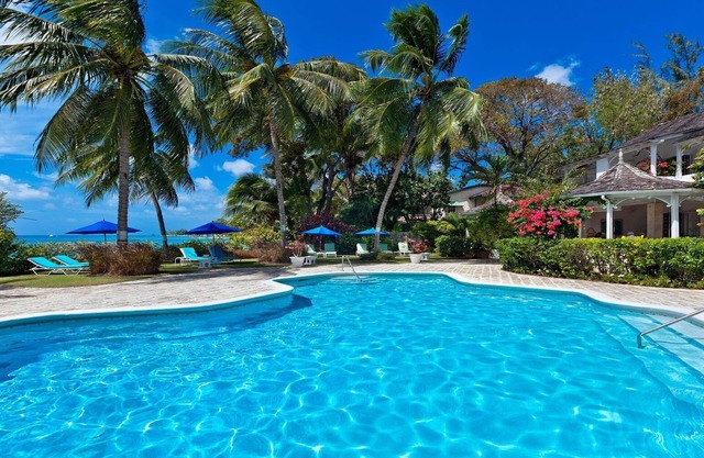 Stunning Beachfront Villa On A Secure Development - Great Sea Views