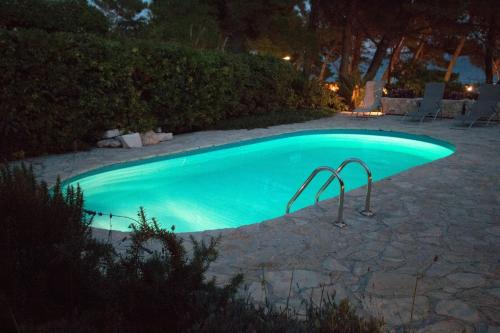 Stunning Bol Villa 4 Bedrooms Villa Zlatni Rat Stunning Location 5M From The Sea & 150M From Resort Centre Brac