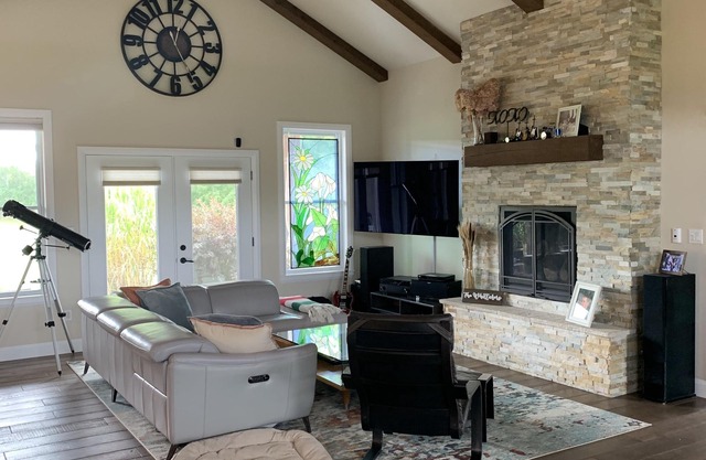 Stunning Country Chic Estate & Golf Getaway!