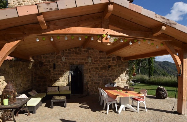 Stunning, detached holiday home with heatable pool