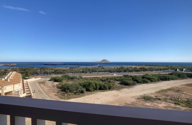 Stunning 3 bedroom penthouse with views in Tomás Maestre