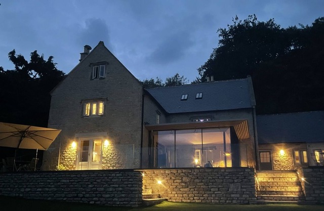 Stunning farmhouse on edge of Bath