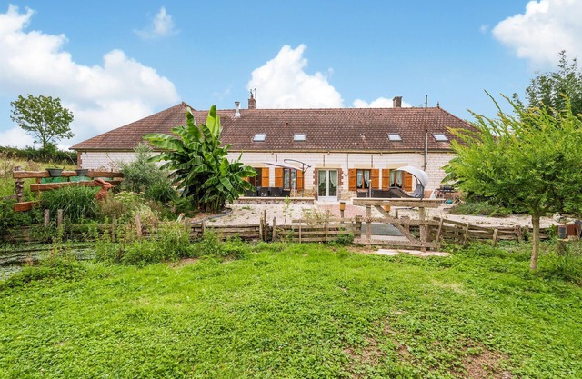 Stunning home in Montigny-les-Monts