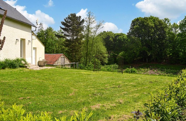 Stunning home in Bugeat with kitchen