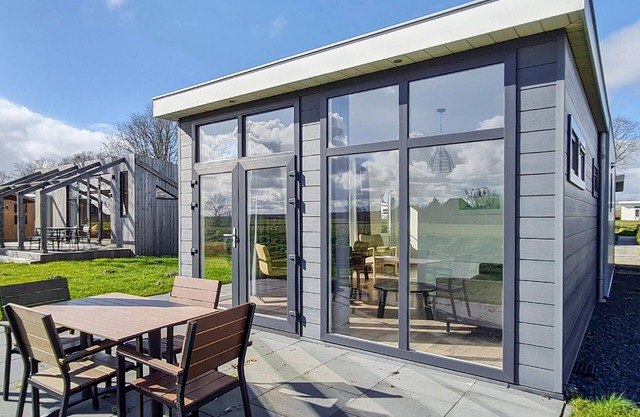 Stunning home in Den Oever with WiFi