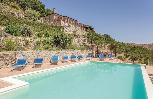 Stunning home in Graniti (ME)