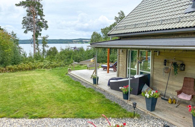 Stunning home in Grödinge with kitchen