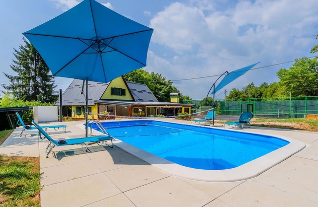 Stunning home in Brest Pokupski