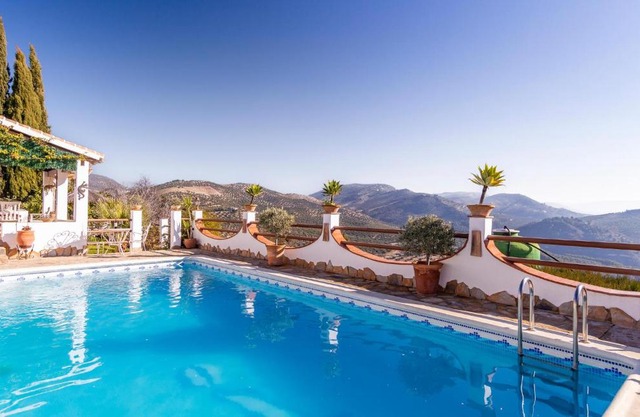 Stunning Home In Iznajar With Wifi