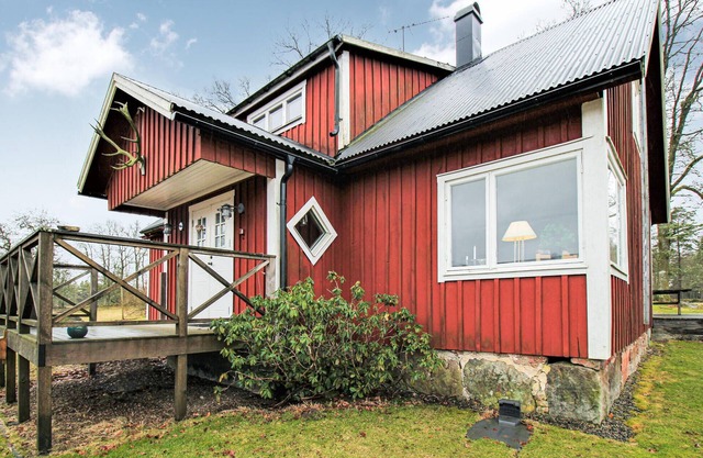 Stunning home in LIDHULT with WiFi
