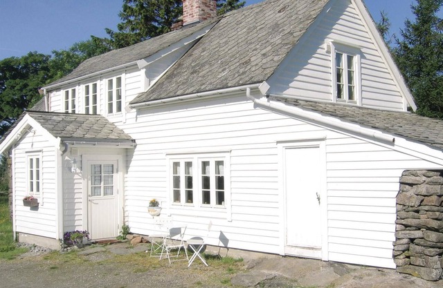 Stunning Home in Manger With 3 Bedrooms and Wifi