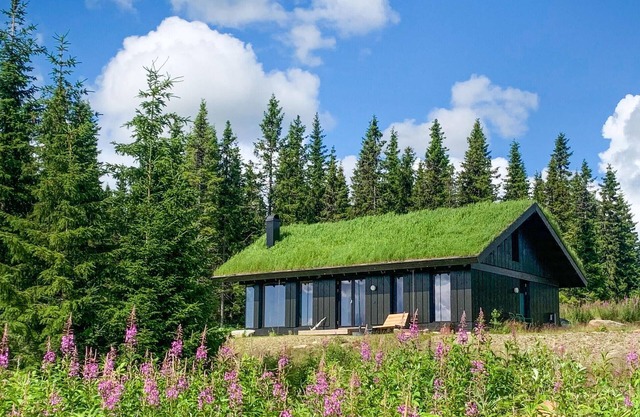 Stunning home in øyer with sauna