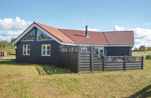 Stunning home in Skjern with kitchen