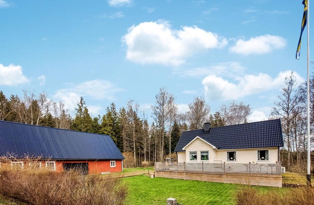 Stunning home in Vittsjö with WiFi