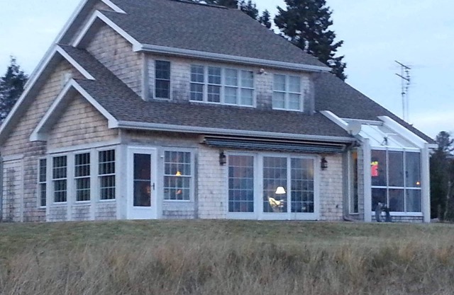 Stunning House on the Bay in the Beautiful Upper Penninsula of Michigan