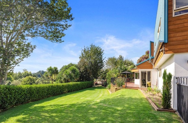 Stunning large family home with plenty of outdoor space