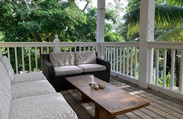 Stunning Loft 2 Floor Unit with Balcony