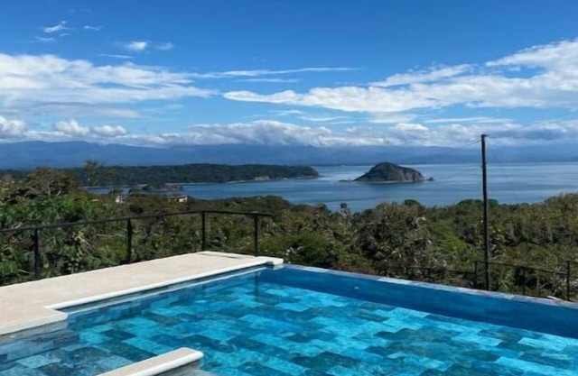 Stunning ocean view Villa Blanca