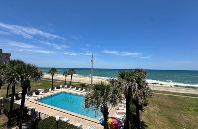 Stunning Pool & Ocean View 2/2 Ormond Beach Condominium