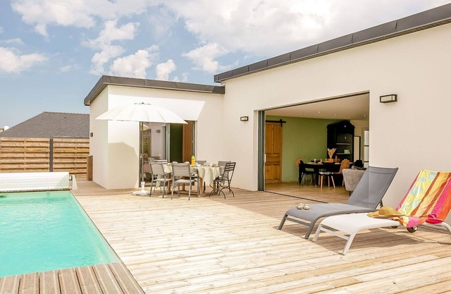 Stunning private villa for 8 guests with private pool, WIFI, TV and terrace