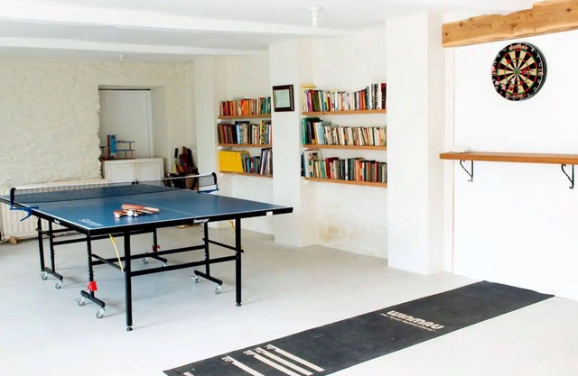 Stunning private villa for 4 guests with WIFI, TV, terrace, pets allowed and panoramic view