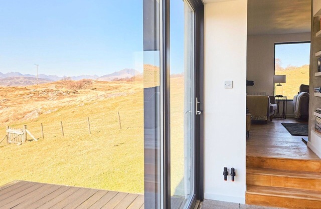 Stunning private villa for 8 guests with TV, terrace and panoramic view