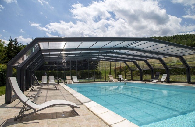 Stunning private villa with private pool, WIFI, TV, terrace, pets allowed and panoramic view