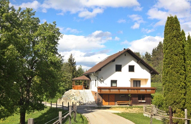 Stunning private villa for 6 guests with WIFI, TV, patio and panoramic view